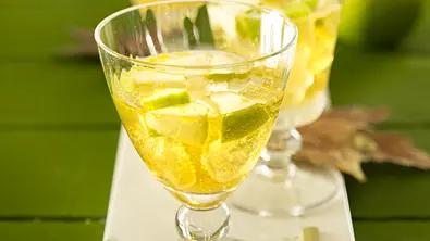 Apfel-Cocktail Rezept - Foto: LECKER @ Bauer Media Group
