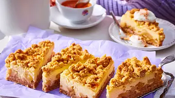 Apfel-Crumble-Käsekuchen Rezept - Foto: LECKER @ Bauer Media Group Apfel-Crumble-Käsekuchen Rezept - Foto: LECKER @ Bauer Media Group