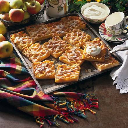 Apfel-Gitter-Blechkuchen Rezept Apfel-Gitter-Blechkuchen Rezept