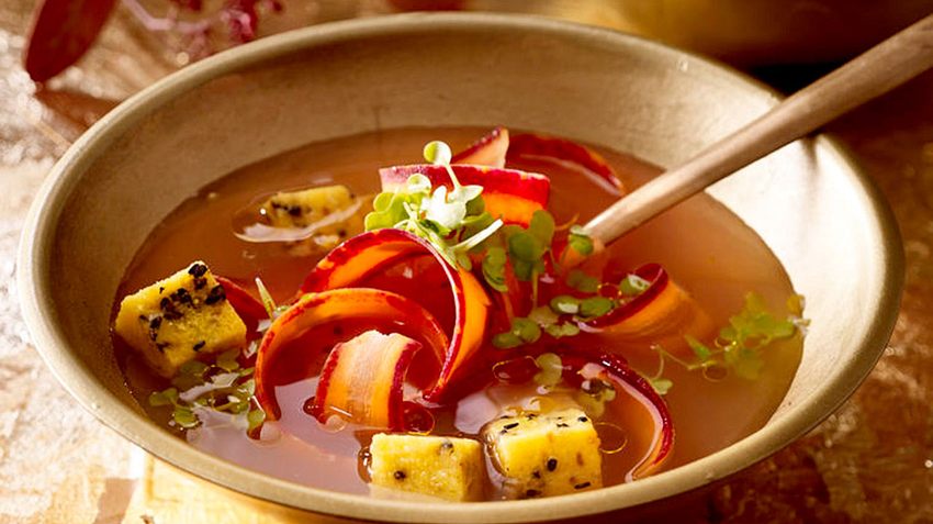 Apfel-Ingwer-Consommé Rezept - Foto: House of Food / Bauer Food Experts KG