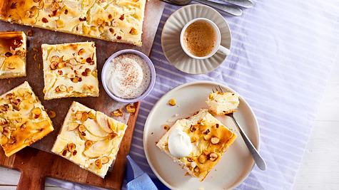 Apfel-Käsekuchen  fränkischer Art vom Blech Rezept - Foto: Image Professionals