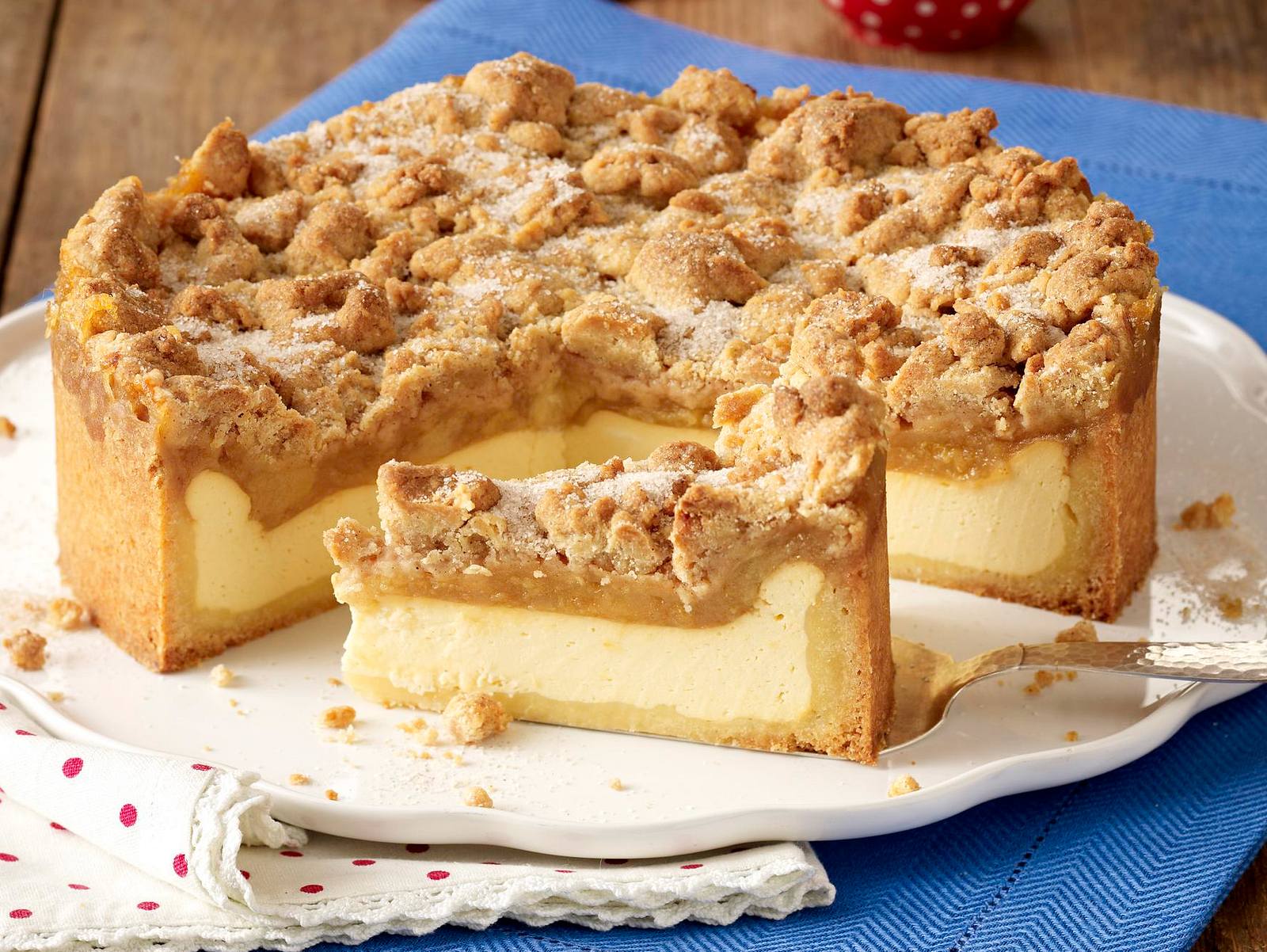 Apfel-Käsetorte mit Zimtstreuseln Rezept | LECKER