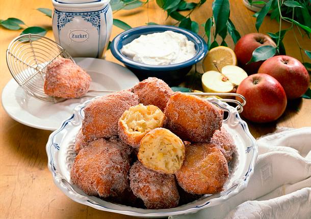 Apfel-Krapfen Rezept Apfel-Krapfen Rezept