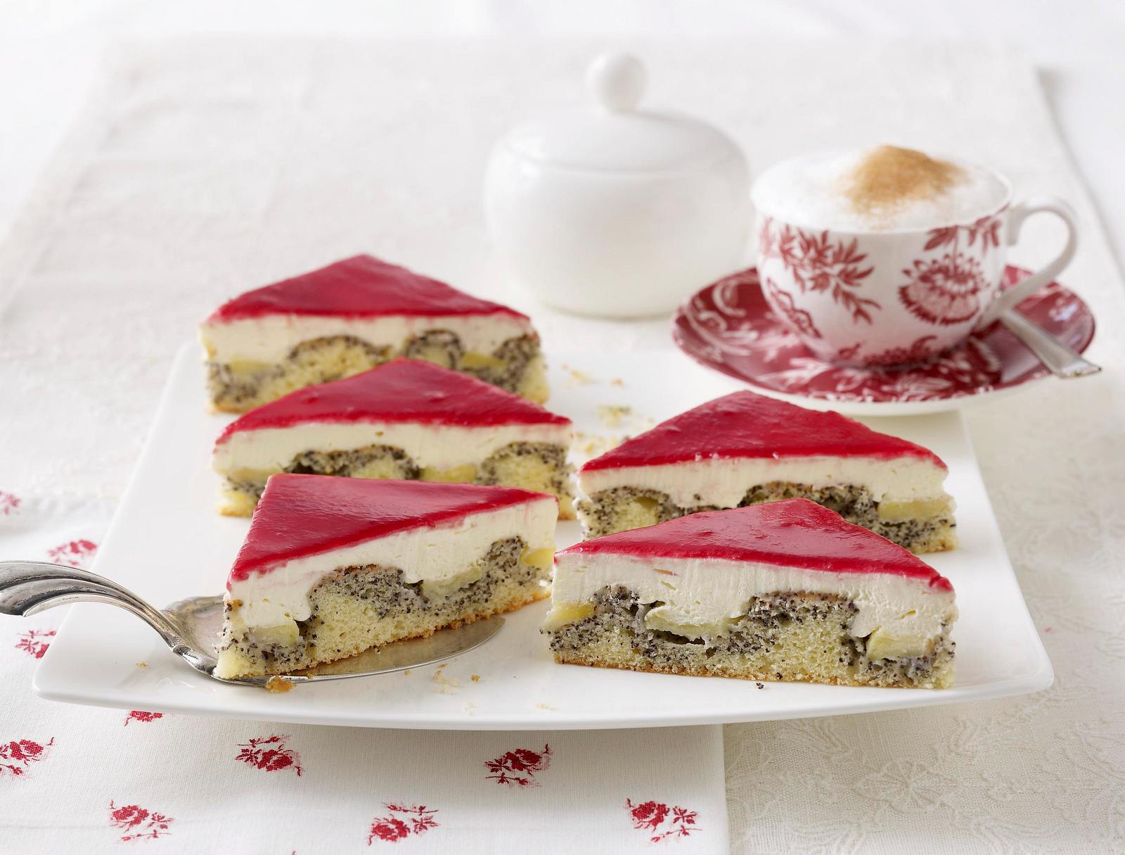 Apfel-Mohn-Donauwellen Rezept | LECKER