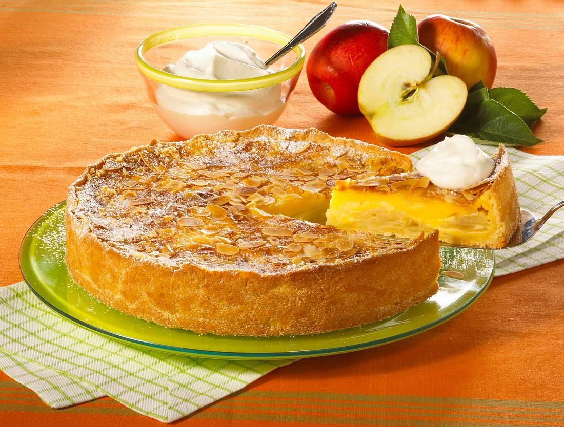 Apfel-Pudding-Kuchen Rezept | LECKER