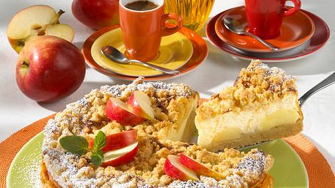 Apfel-Quark-Streuselkuchen (Diabetiker) Rezept - Foto: House of Food / Bauer Food Experts KG