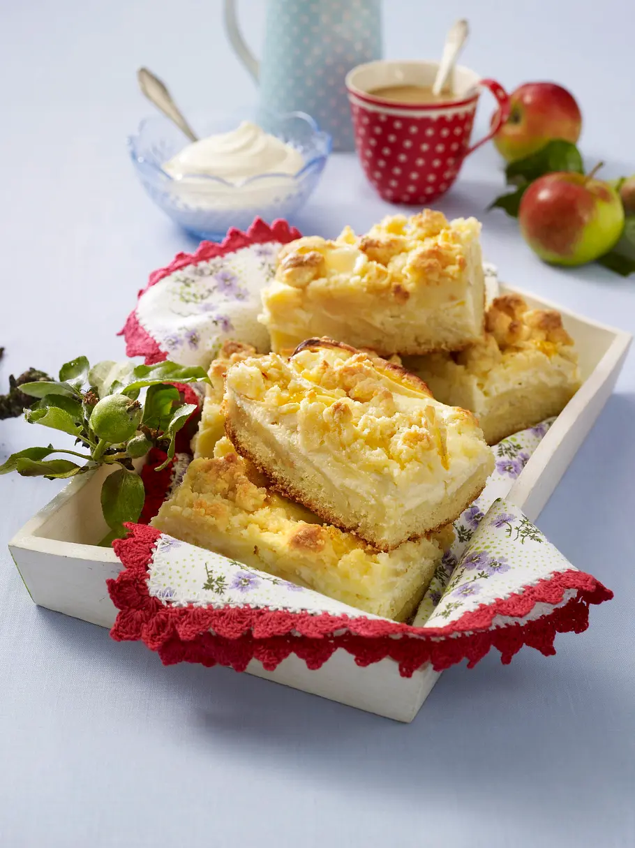 Apfel-Streusel-Kuchen vom Blech Rezept Apfel-Streusel-Kuchen vom Blech Rezept