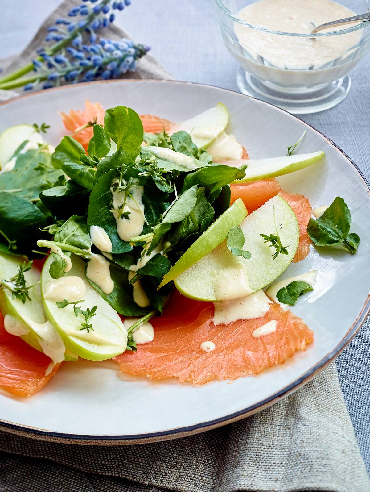 Apfel- und Räucherlachs-Salat Rezept