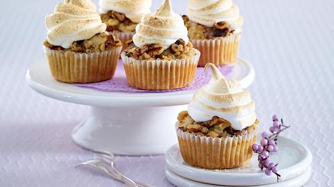 Apfel-Walnuss-Muffins mit Baiserhaube Rezept - Foto: House of Food / Bauer Food Experts KG