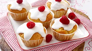 Apfel-Zimt-Cupcakes Rezept - Foto: LECKER @ Bauer Media Group Apfel-Zimt-Cupcakes Rezept - Foto: LECKER @ Bauer Media Group