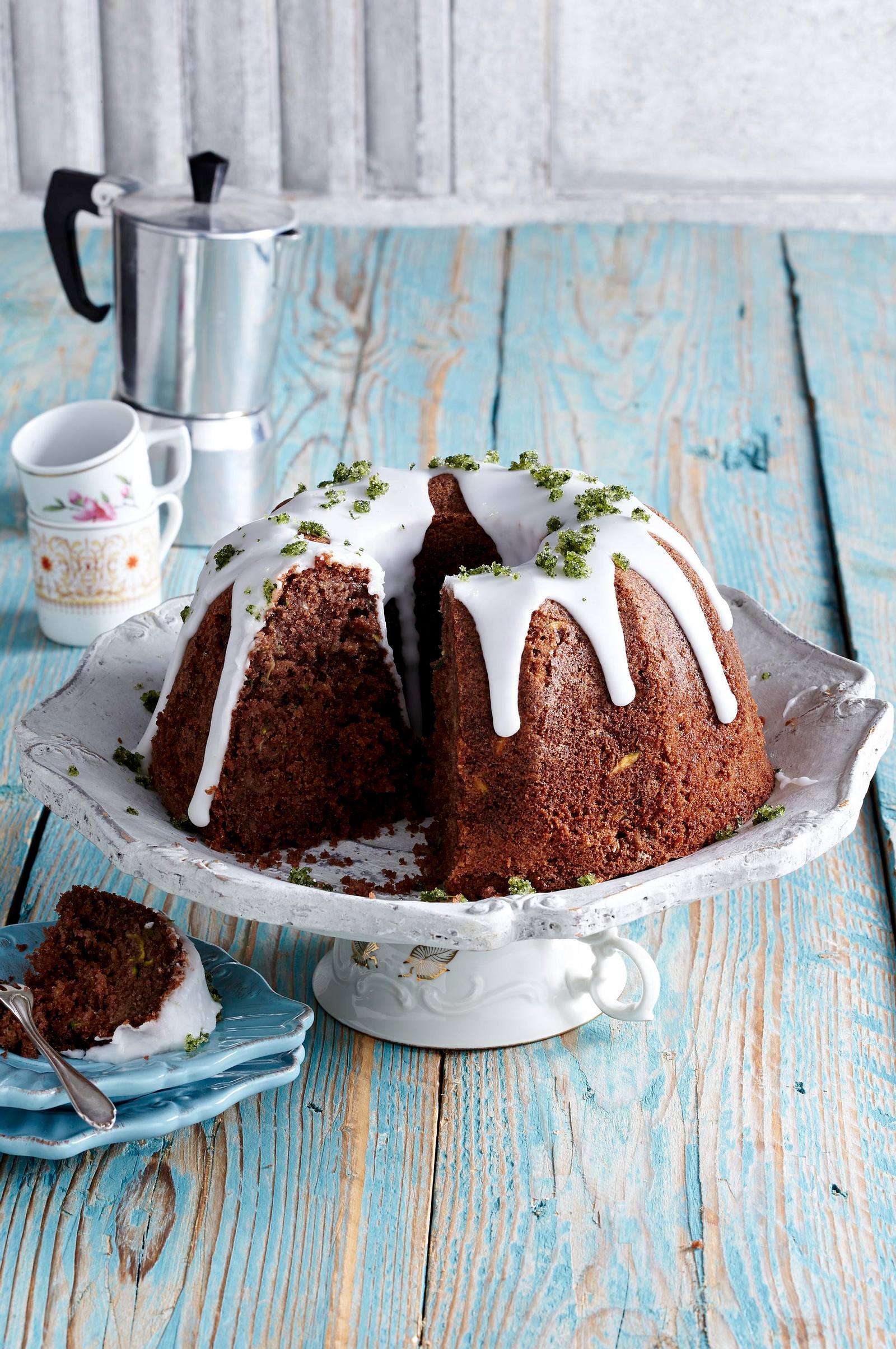 Saftiger Schokokuchen mit Zucchini Rezept | LECKER