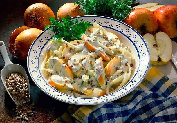 Apfel-Zwiebelsalat Rezept Apfel-Zwiebelsalat Rezept