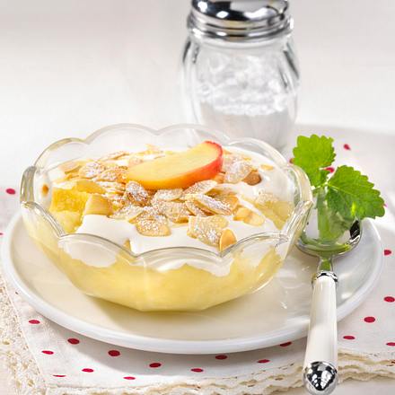 Apfelkompott mit Vanille-Schmand Rezept