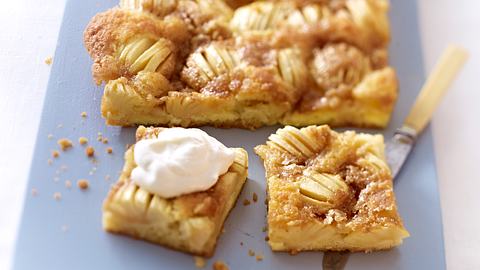 Apfelkuchen mit Butter-Zucker-Kruste Rezept - Foto: House of Food / Bauer Food Experts KG