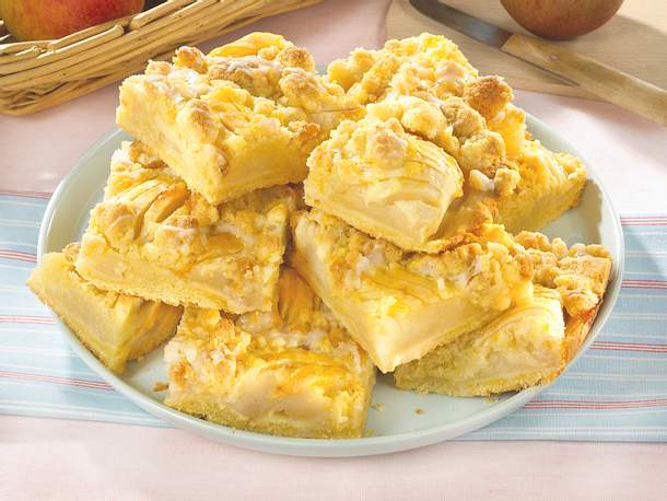Apfelkuchen mit Butterstreuseln Rezept Apfelkuchen mit Butterstreuseln Rezept