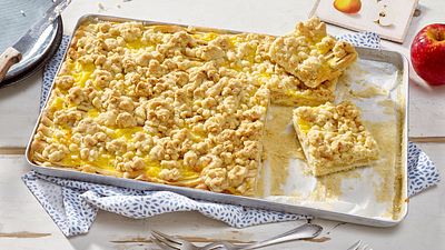 Apfelkuchen mit Pudding Rezept - Foto: LECKER @ Bauer Media Group
