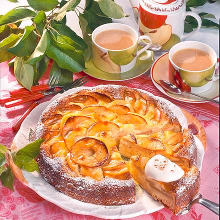 Apfelkuchen mit Schmandguss Rezept Apfelkuchen mit Schmandguss Rezept