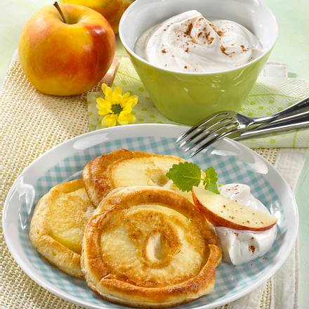 Apfelpfannkuchen mit Preiselbeeren Rezept Apfelpfannkuchen mit Preiselbeeren Rezept