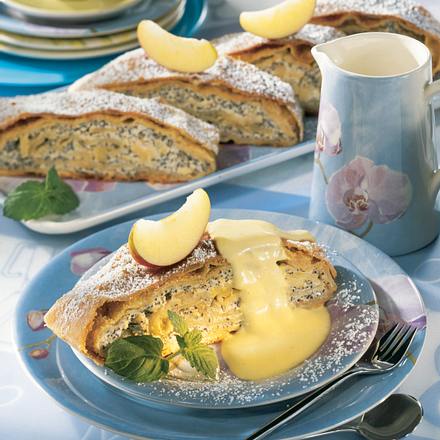 Apfelstrudel mit Mohnquark Rezept Apfelstrudel mit Mohnquark Rezept
