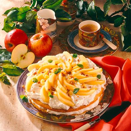 Apfeltorte mit Cidrecreme Rezept Apfeltorte mit Cidrecreme Rezept