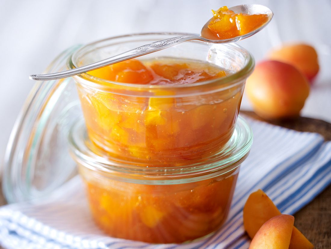 Aprikosen-Amaretto-Konfitüre Rezept | LECKER
