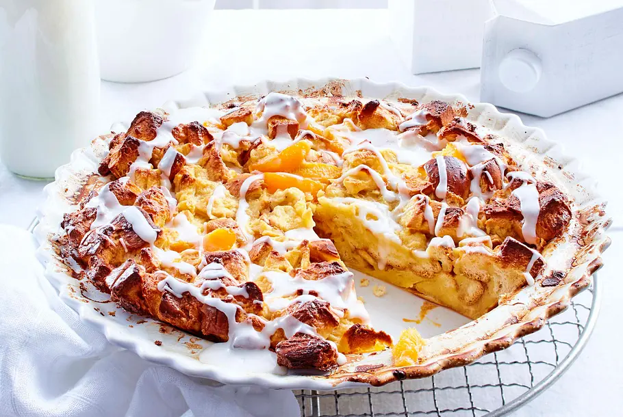 Aprikosen-Brot-Pudding mit Kokosguss Rezept Aprikosen-Brot-Pudding mit Kokosguss Rezept