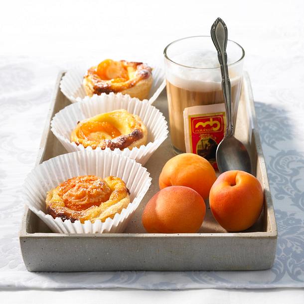 Aprikosen-Creme-Törtchen Rezept