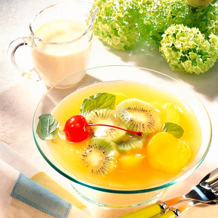 Aprikosen-Grütze mit Vanillesoße Rezept Aprikosen-Grütze mit Vanillesoße Rezept