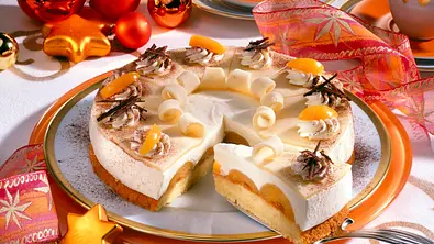 Aprikosen-Marzipan-Torte Rezept - Foto: LECKER @ Bauer Media Group