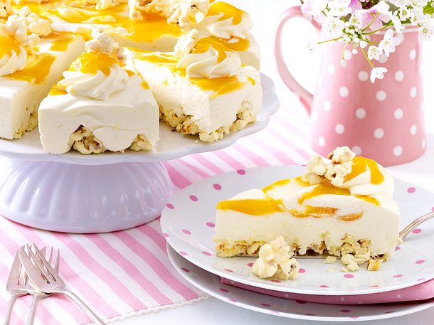 Aprikosen-Popcorntorte mit Sahnequark Rezept