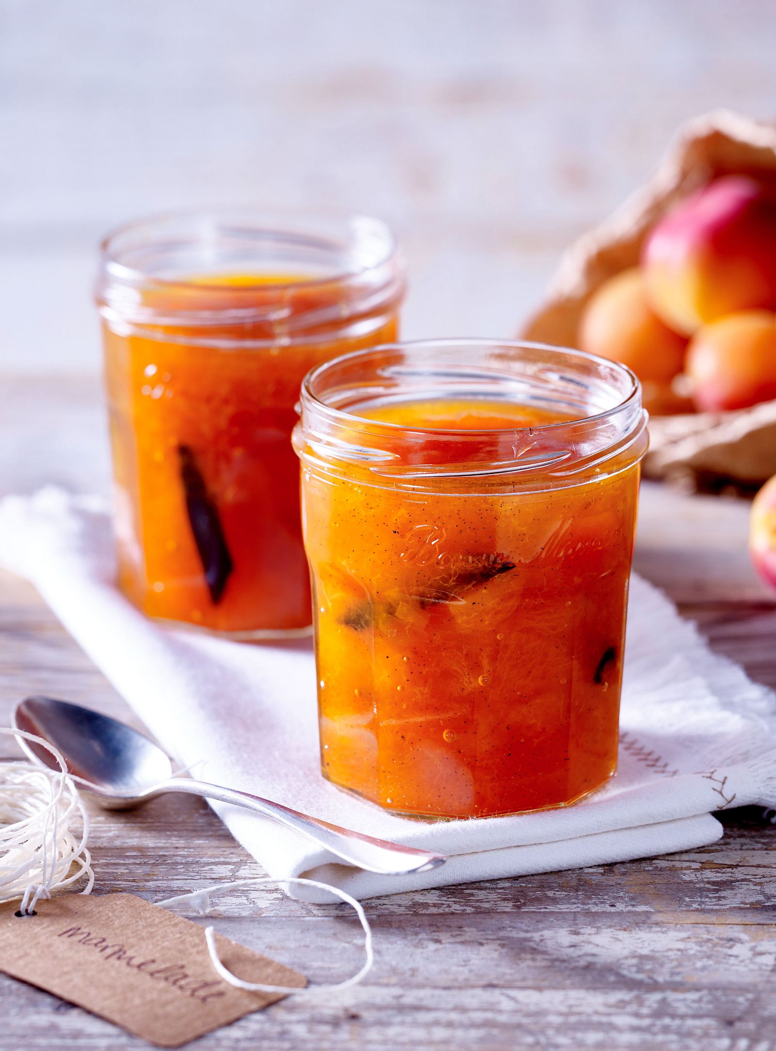 Aprikosen-Vanille-Konfitüre Rezept | LECKER