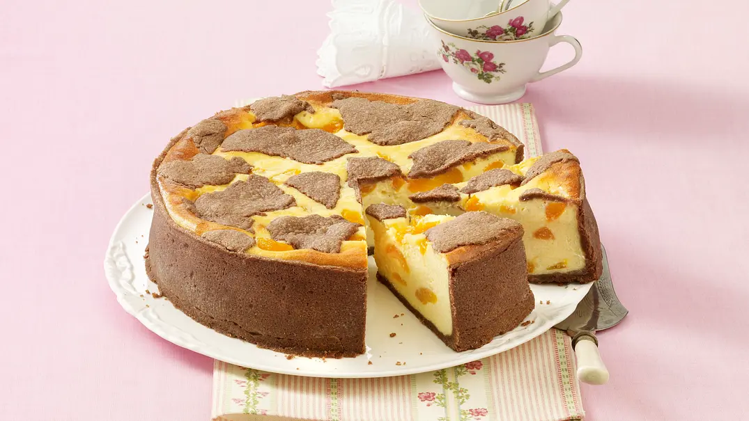 Aprikosen-Zupfkuchen Rezept - Foto: LECKER @ Bauer Media Group Aprikosen-Zupfkuchen Rezept - Foto: LECKER @ Bauer Media Group