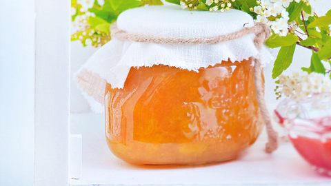 Selbst gemachte Aprikosenmarmelade - Foto: House of Food / Bauer Food Experts KG