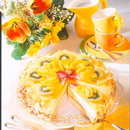 Aranca-Sekt-Torte mit Früchten Rezept