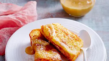 Arme Ritter mit eingekochter Kondensmilch Rezept - Foto: LECKER @ Bauer Media Group Arme Ritter mit eingekochter Kondensmilch Rezept - Foto: LECKER @ Bauer Media Group