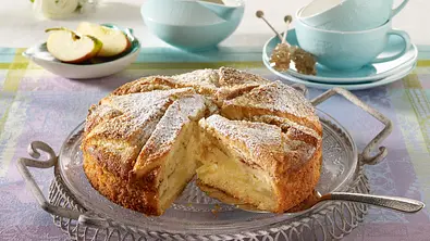 Arme-Ritter-Torte Rezept - Foto: LECKER @ Bauer Media Group