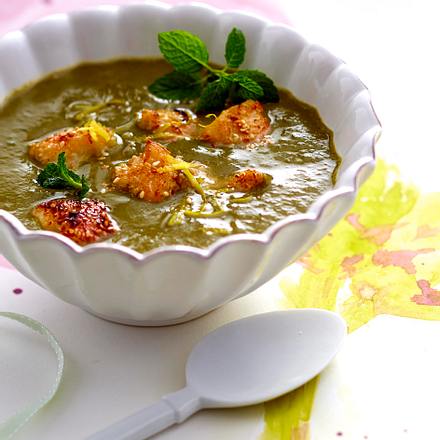 Artischocken-Spinatsuppe mit gebratenem Sesam-Fisch Rezept Artischocken-Spinatsuppe mit gebratenem Sesam-Fisch Rezept