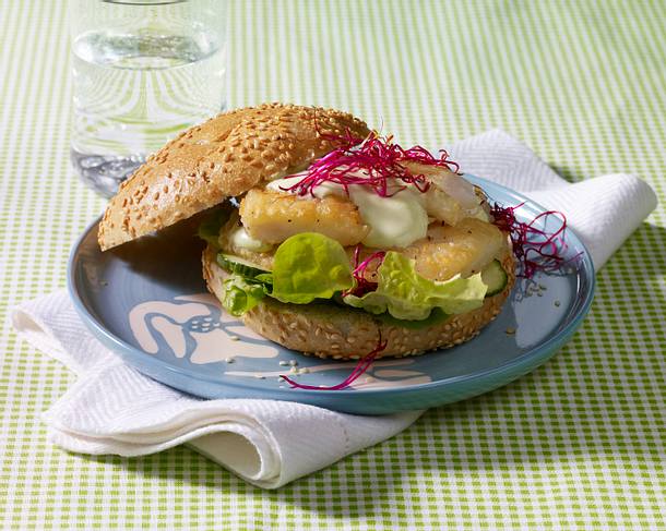 Asia-Burger mit gebratenem Fischfilet Rezept Asia-Burger mit gebratenem Fischfilet Rezept