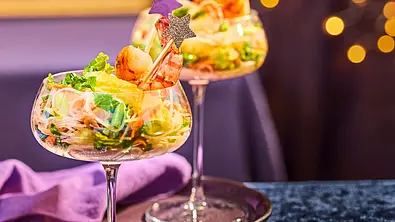 Asia-Cocktail mit Garnelen Rezept - Foto: LECKER @ Bauer Media Group