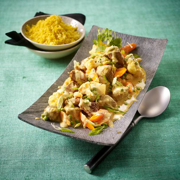 Asia-Gulasch mit Curry-Reis Rezept Asia-Gulasch mit Curry-Reis Rezept