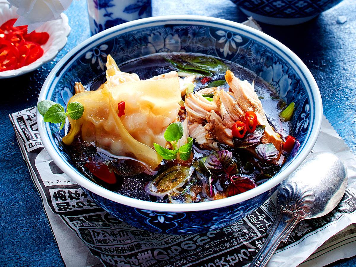 Asia-Hühnersuppe mit Garnelen-Dim-Sum Rezept