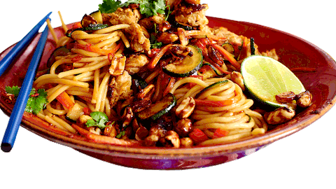 Asia-Spaghetti mit Teriyaki-Limetten-Soße Rezept - Foto: House of Food / Bauer Food Experts KG