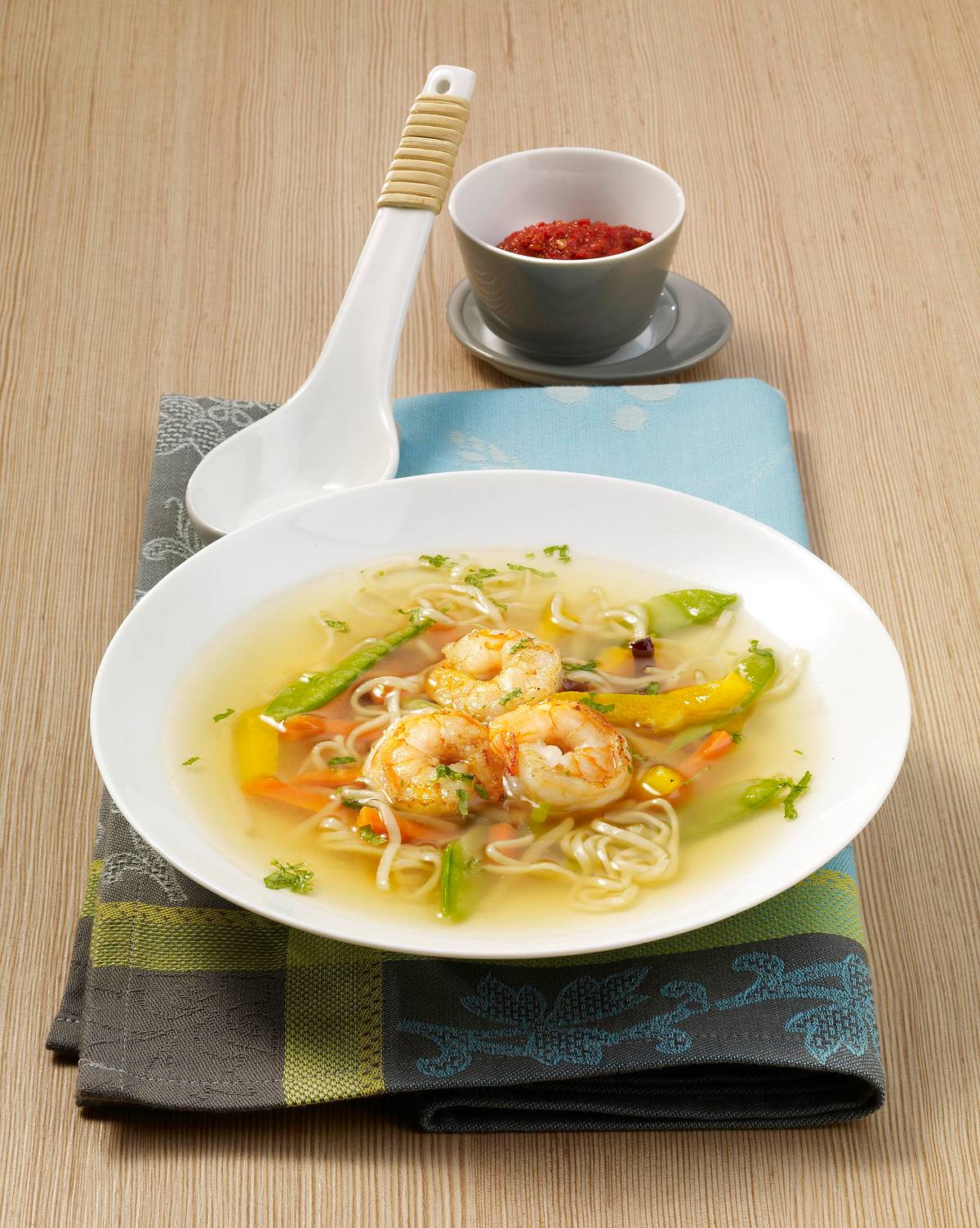 Asia-Suppe mit Garnelen Rezept