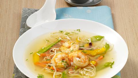 Asia-Suppe mit Garnelen Rezept - Foto: Först, Thomas