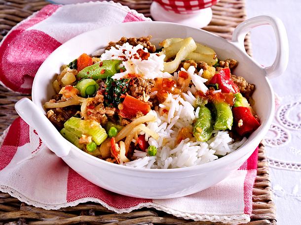 Asia Wok Pfanne Mit Hack Und Chilisosse Rezept Lecker