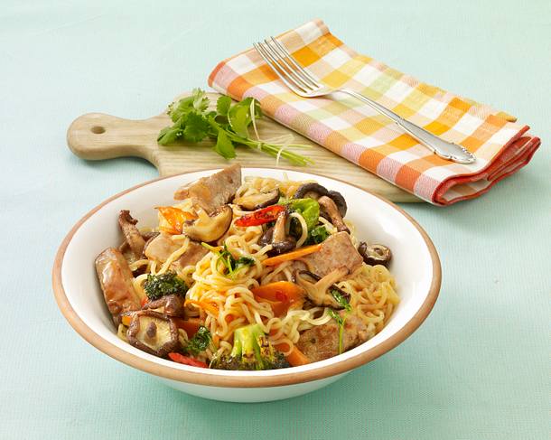 Asiatische Bratnudeln Rezept Asiatische Bratnudeln Rezept