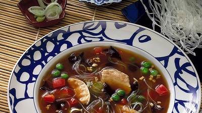 Asiatische Gemüsesuppe Rezept - Foto: Neckermann