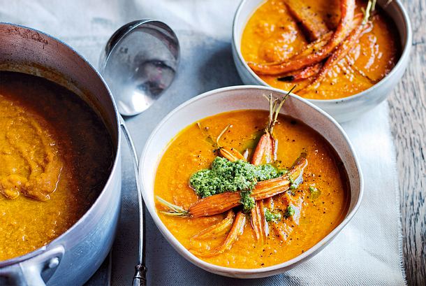 Asiatische Möhren-Paprika-Suppe Rezept Asiatische Möhren-Paprika-Suppe Rezept