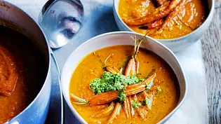 Asiatische Möhren-Paprika-Suppe Rezept - Foto: LECKER @ Bauer Media Group Asiatische Möhren-Paprika-Suppe Rezept - Foto: LECKER @ Bauer Media Group