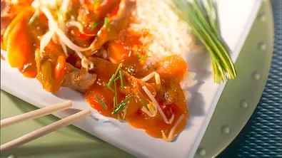 Asiatische Pfanne, süß-sauer Rezept - Foto: LECKER @ Bauer Media Group